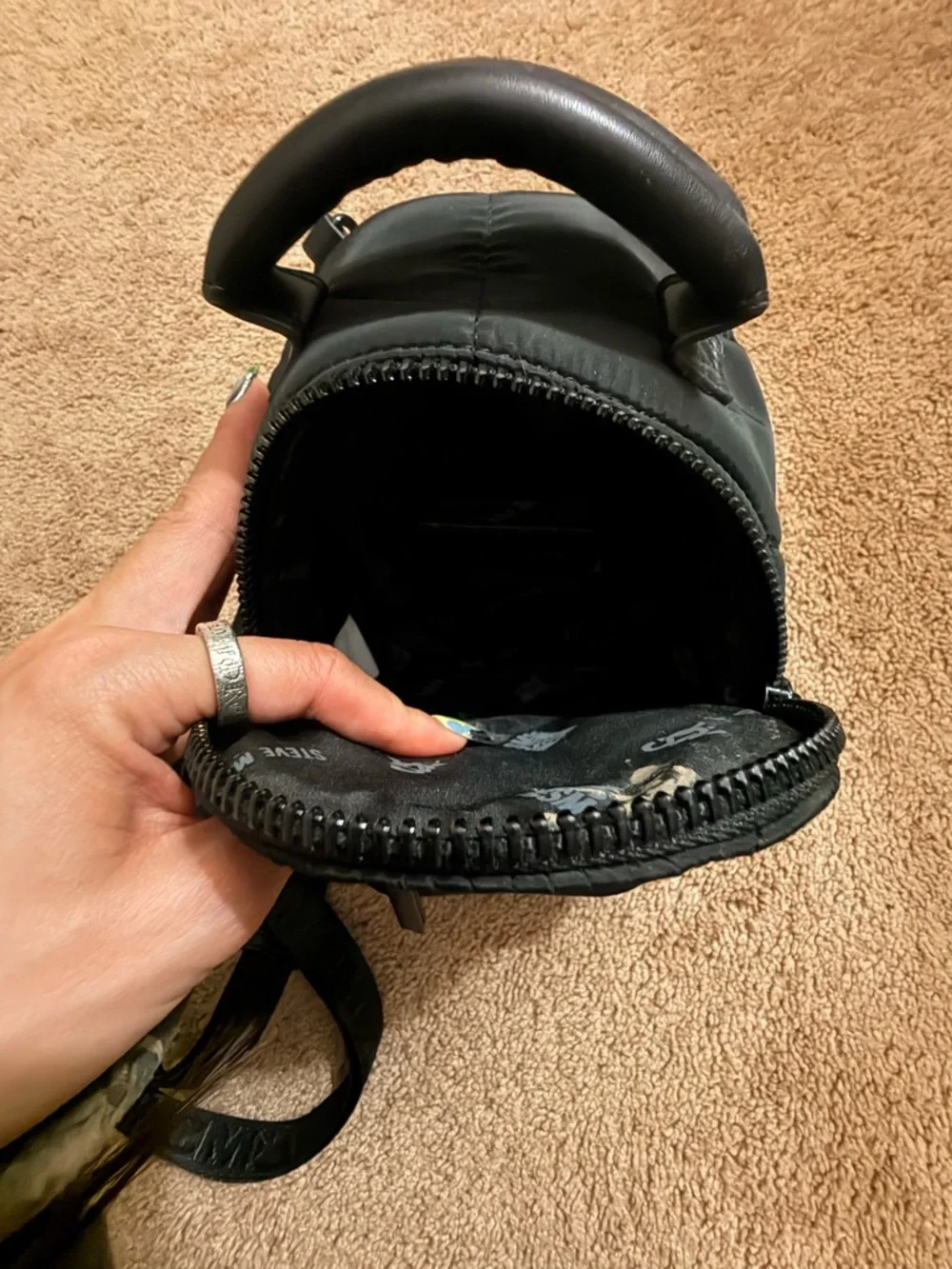 Steve Madden Black Mini Backpack - Sleek Everyday Bag - Picture 3 of 6